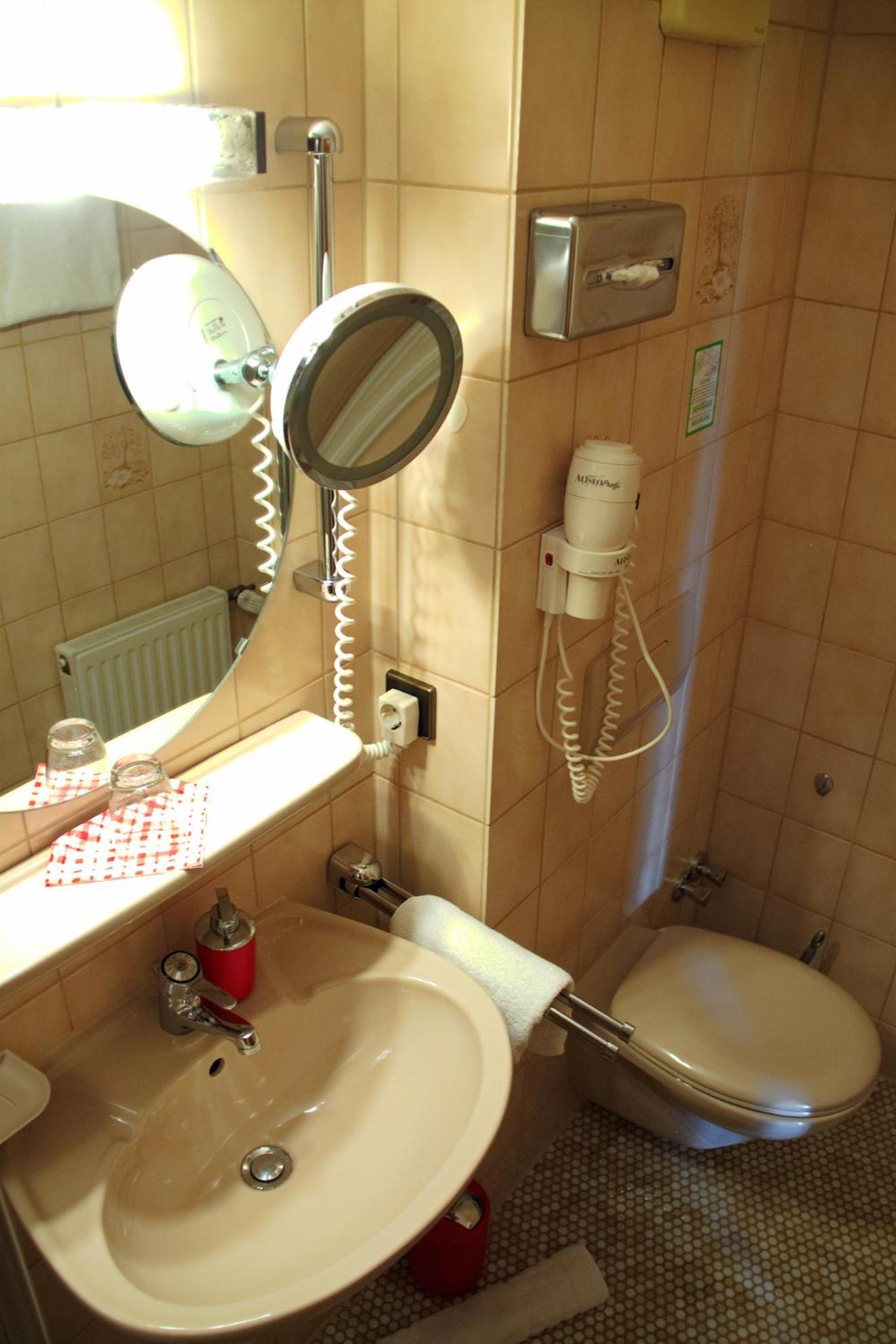 Gasthaus Adler Fohrenbuehl ラウターバッハ 部屋 写真